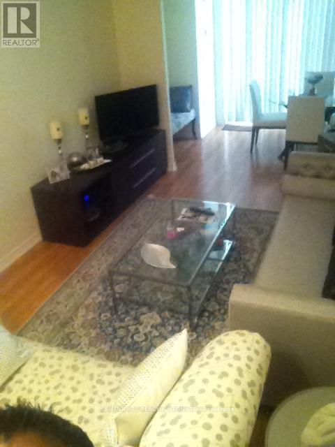 105 - 18 Harding Boulevard, Richmond Hill, Ontario  L4C 0T3 - Photo 5 - N12794302