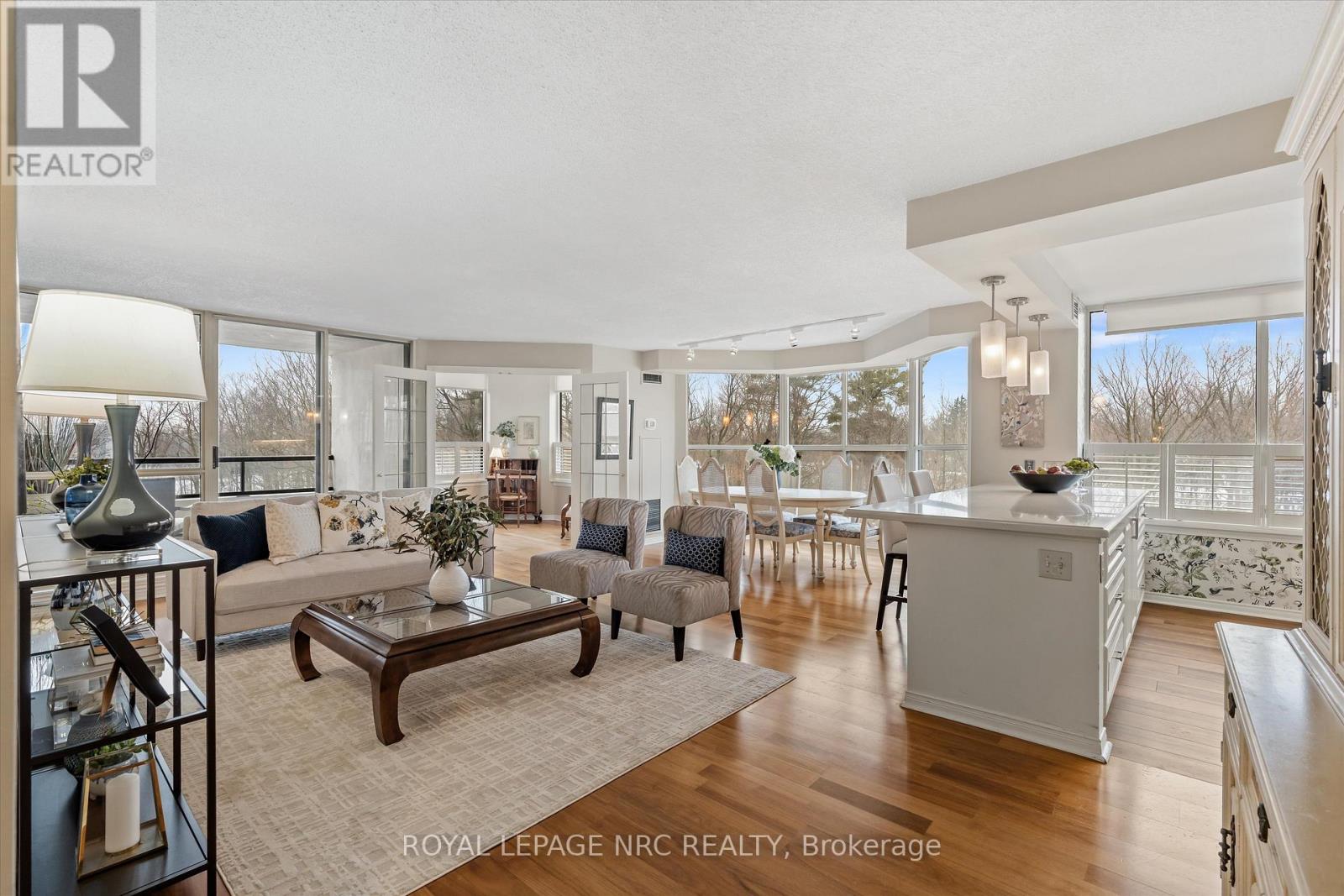 Property Listing: 303 - 3 Towering Hts Boulevard, St. Catharines (Glendale/Glenridge), Ontario