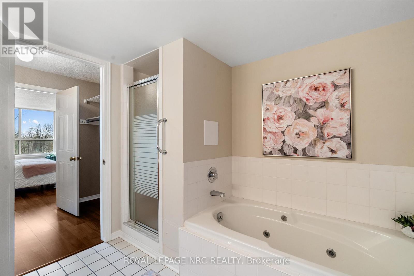 303 - 3 Towering Hts Boulevard, St. Catharines, Ontario  L2T 4A4 - Photo 25 - X12796886