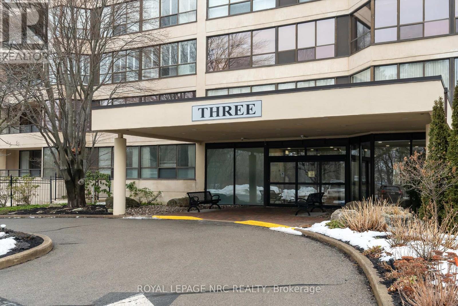 303 - 3 Towering Hts Boulevard, St. Catharines, Ontario  L2T 4A4 - Photo 43 - X12796886