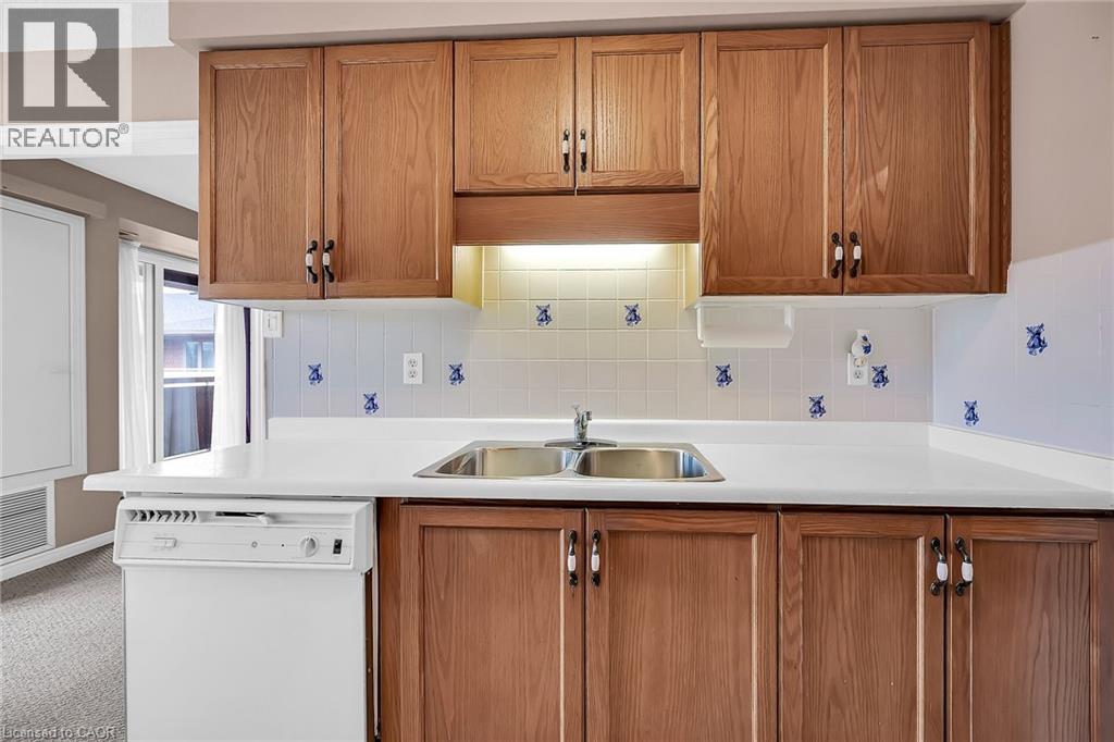 416 Limeridge Road E Unit# 309, Hamilton, Ontario  L9A 2S7 - Photo 13 - 40789237