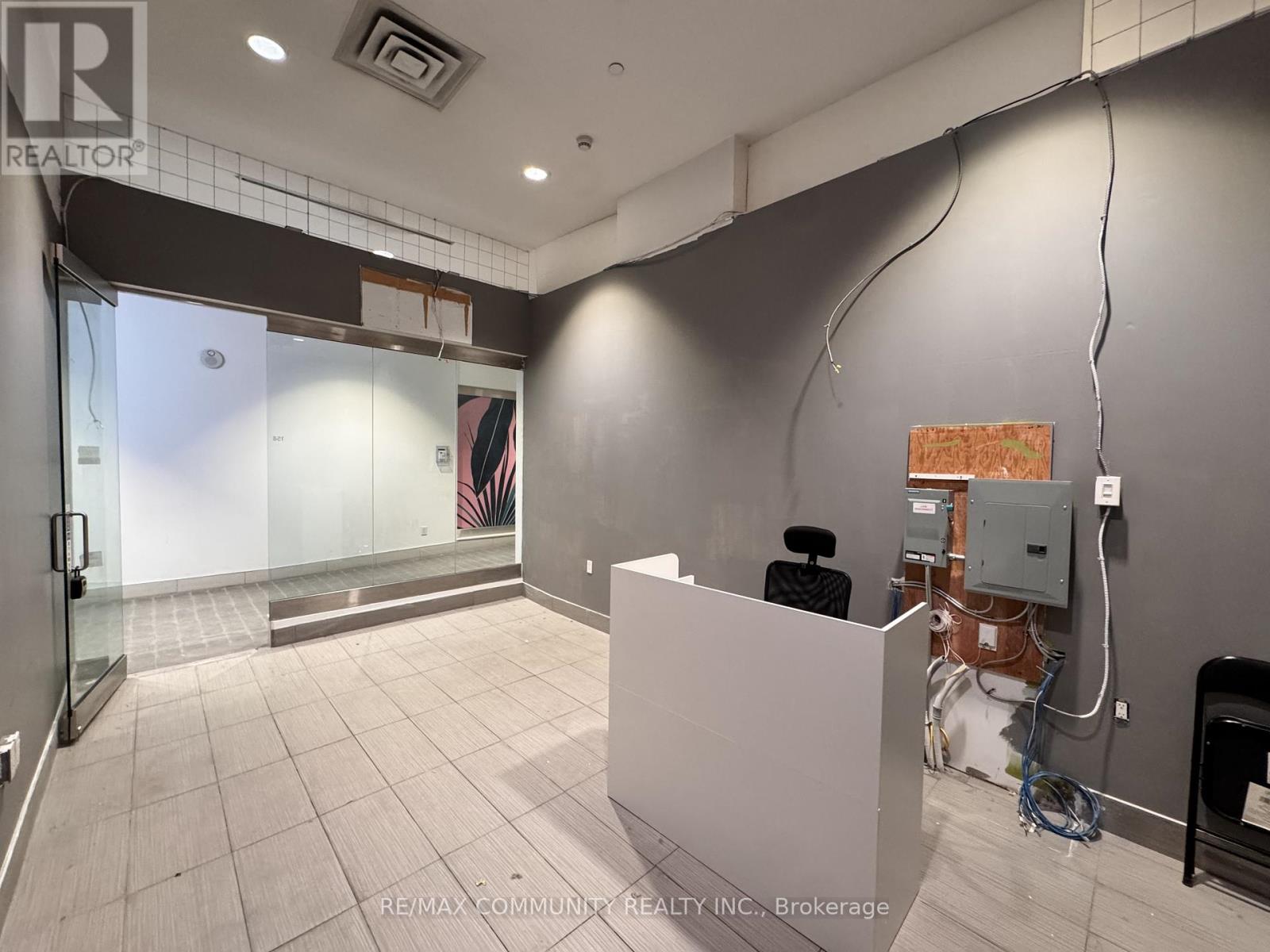 158 - 4750 Yonge Street, Toronto, Ontario  M2N 5M6 - Photo 3 - C12796836