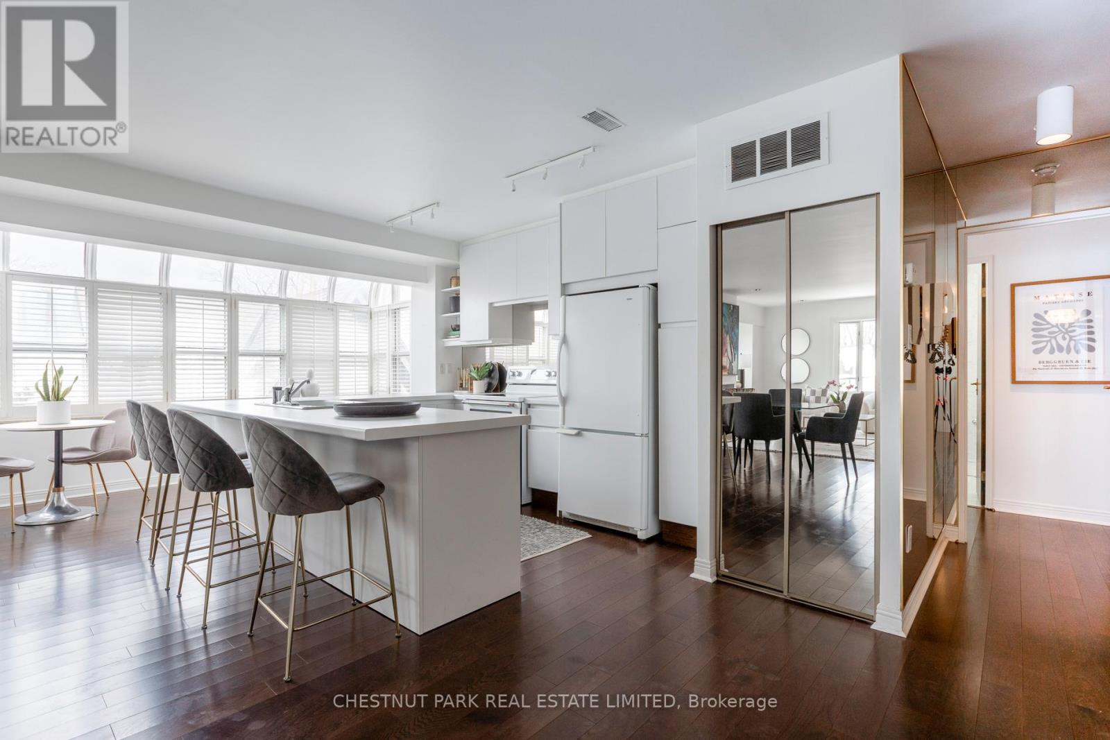 Ph3 - 8 Hawthorn Avenue, Toronto, Ontario  M4W 2Z2 - Photo 6 - C12796844