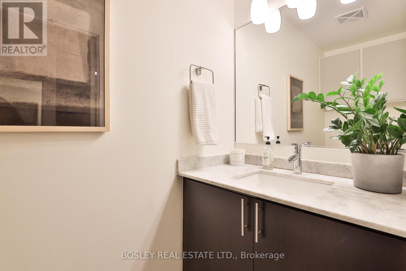 315 - 260 Sackville Street, Toronto, Ontario  M5A 0B3 - Photo 4 - C12796954