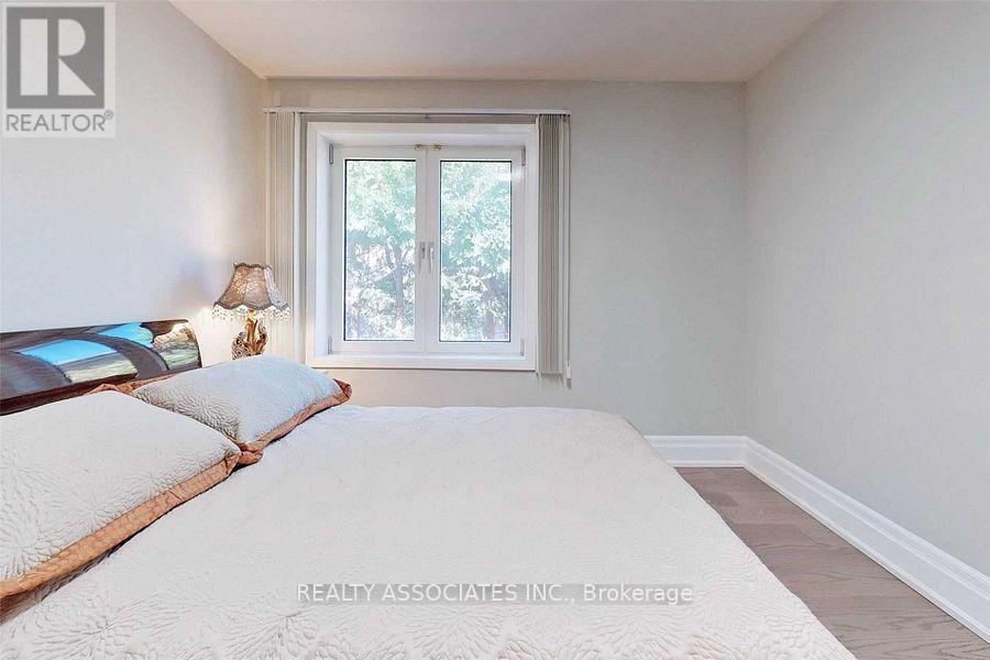 21 Burleigh Heights Drive, Toronto, Ontario  M2K 1Y8 - Photo 20 - C12797050