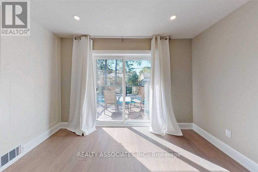 21 Burleigh Heights Drive, Toronto, Ontario  M2K 1Y8 - Photo 22 - C12797050