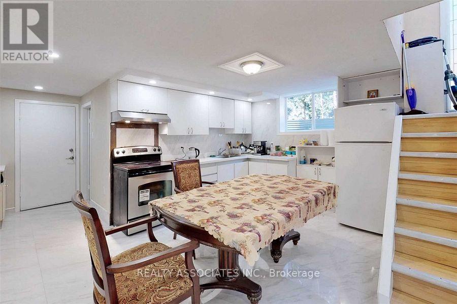 21 Burleigh Heights Drive, Toronto, Ontario  M2K 1Y8 - Photo 29 - C12797050