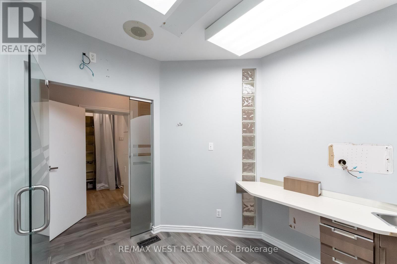 Main Floor - 106 Brock Street N, Whitby (Downtown Whitby), Ontario  L1N 4H2 - Photo 29 - E12796830