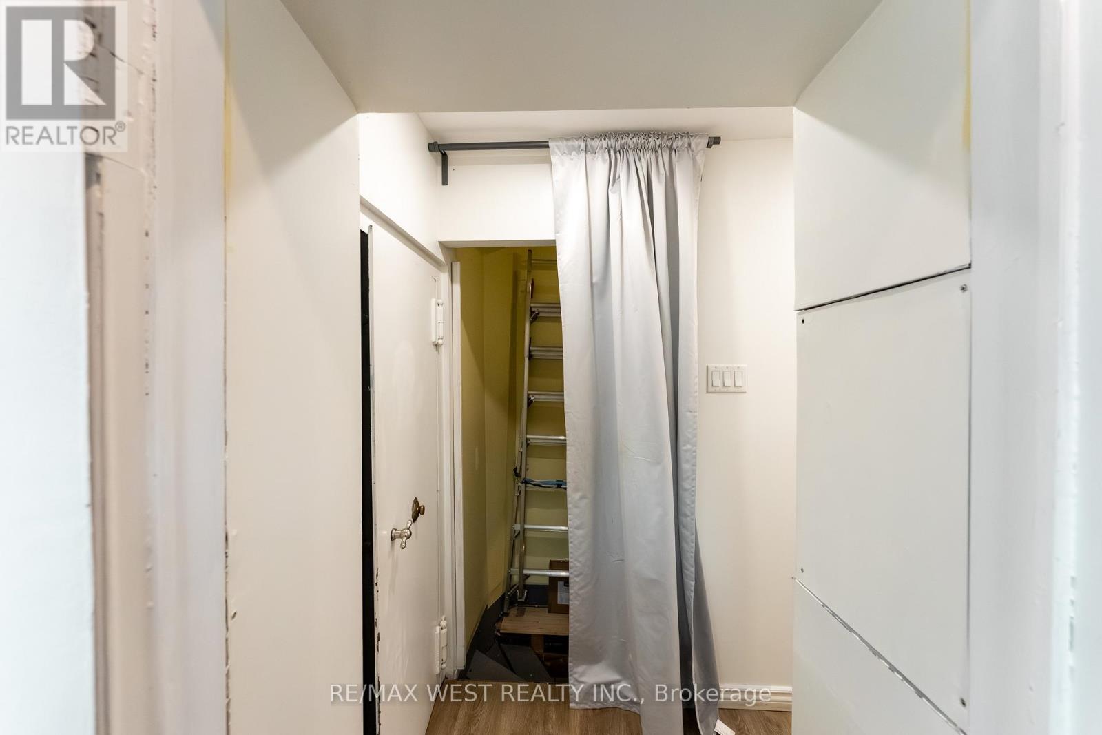 Main Floor - 106 Brock Street N, Whitby (Downtown Whitby), Ontario  L1N 4H2 - Photo 31 - E12796830