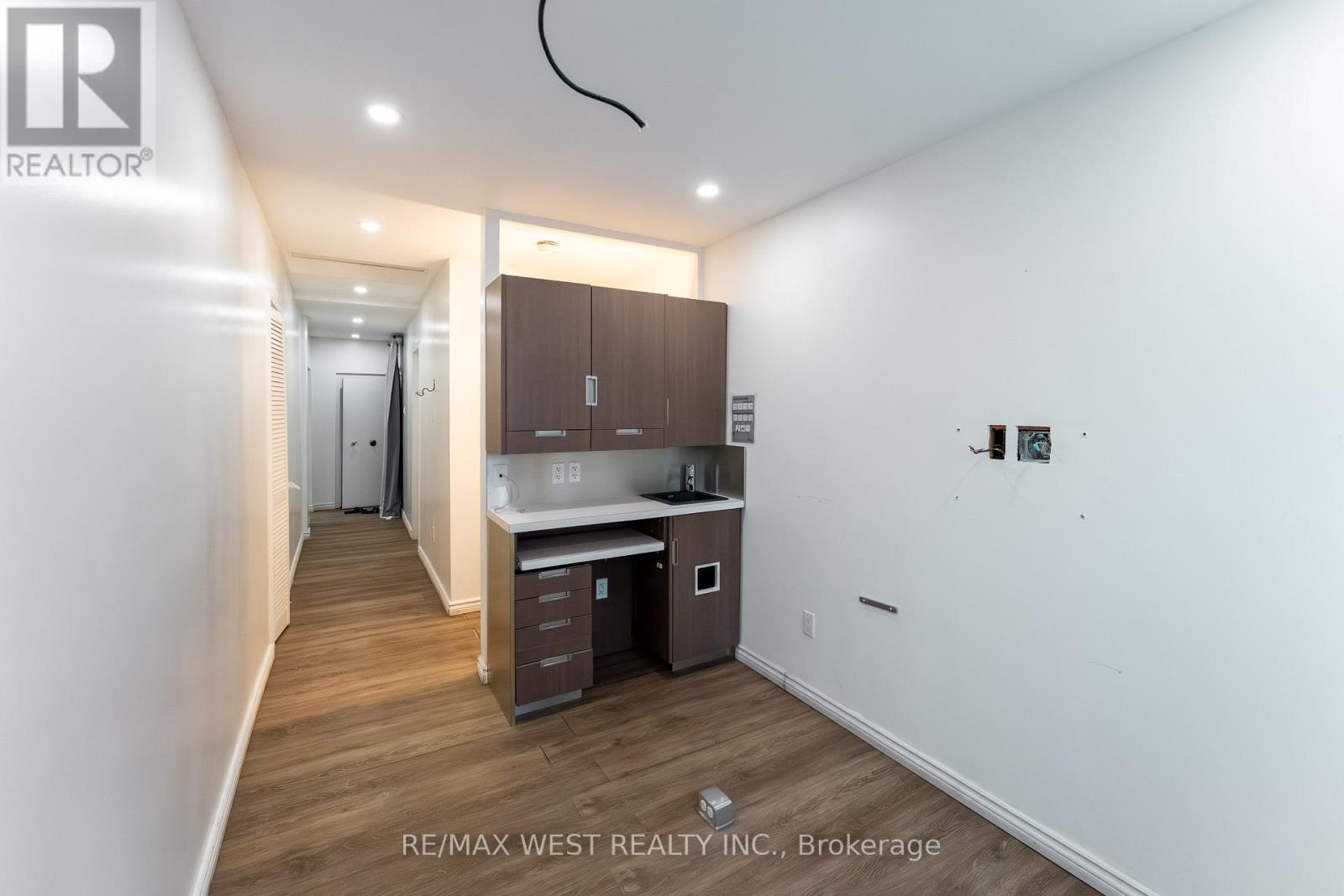 Main Floor - 106 Brock Street N, Whitby (Downtown Whitby), Ontario  L1N 4H2 - Photo 40 - E12796830