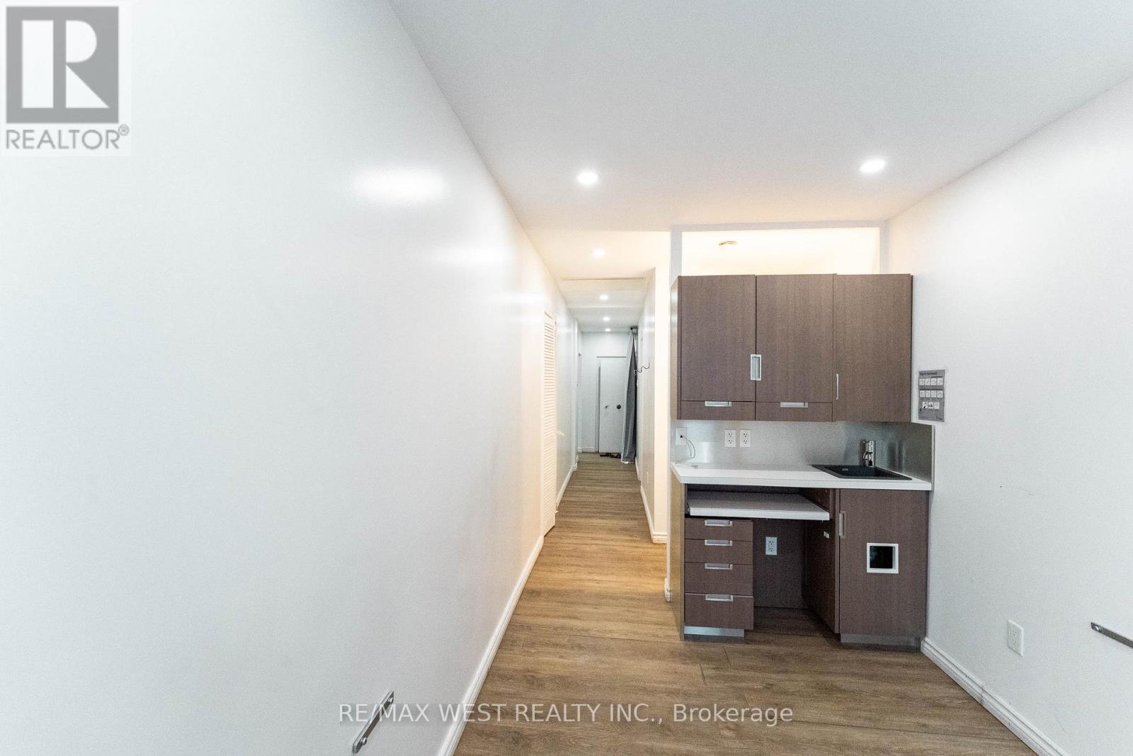 Main Floor - 106 Brock Street N, Whitby (Downtown Whitby), Ontario  L1N 4H2 - Photo 42 - E12796830