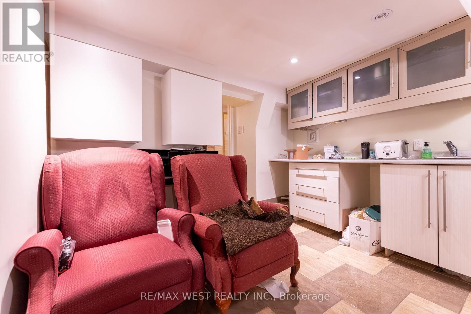 Main Floor - 106 Brock Street N, Whitby (Downtown Whitby), Ontario  L1N 4H2 - Photo 45 - E12796830