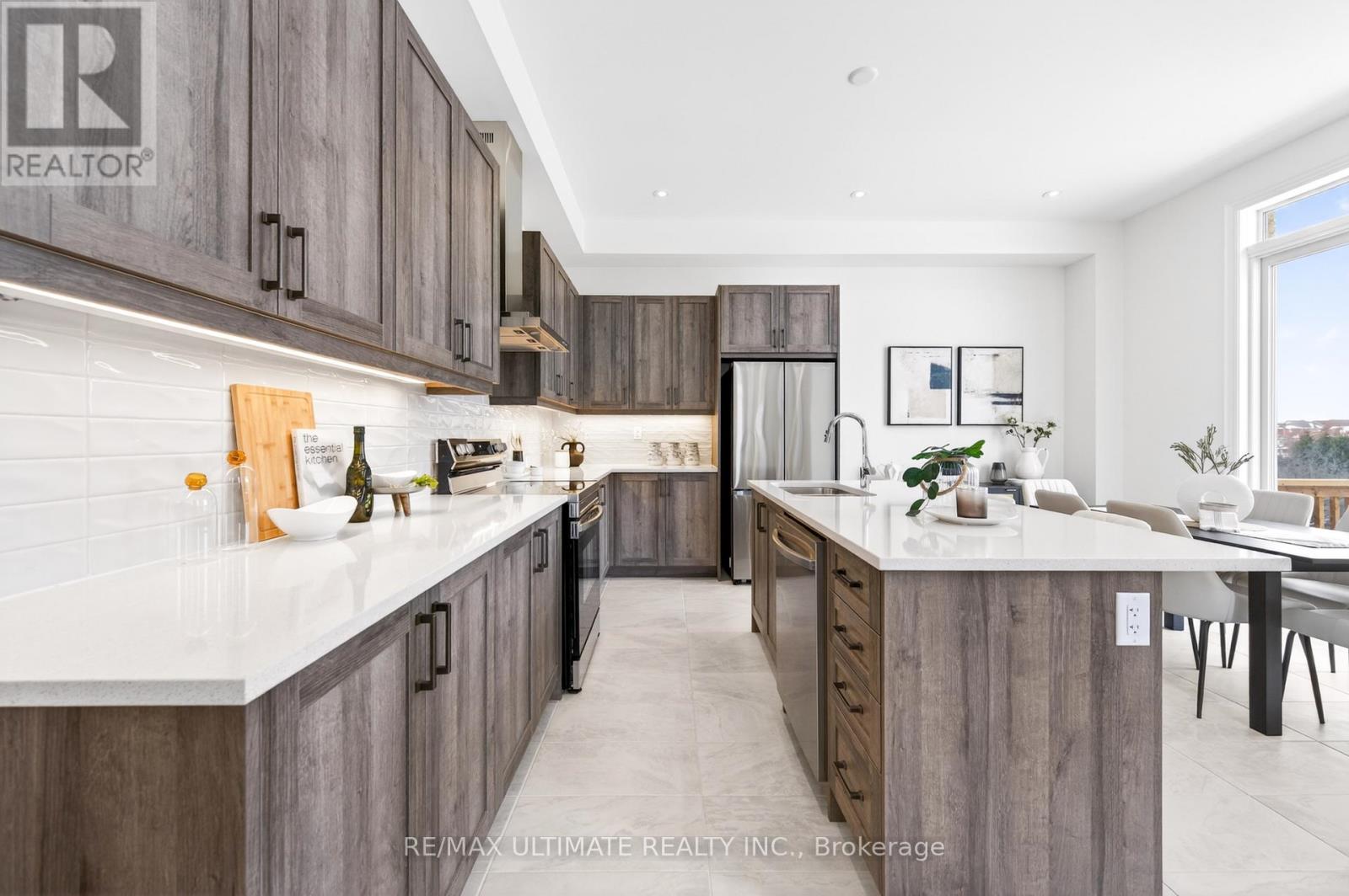 23 Fire King Drive, Whitby, Ontario  L1P 0R4 - Photo 11 - E12796866