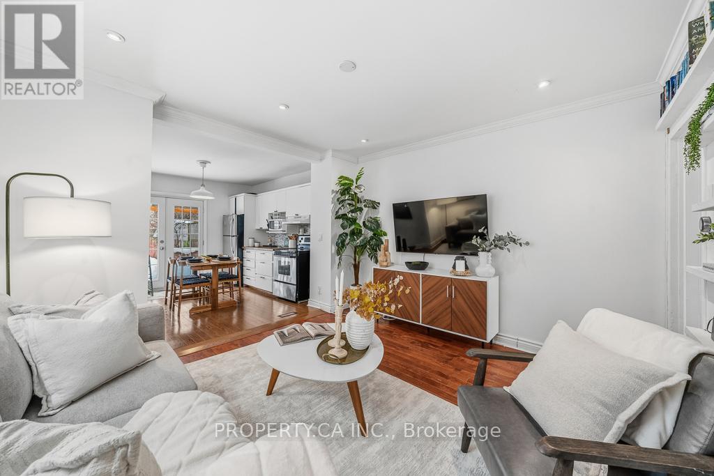 146 King Edward Avenue, Toronto, Ontario  M4C 5J8 - Photo 10 - E12796906