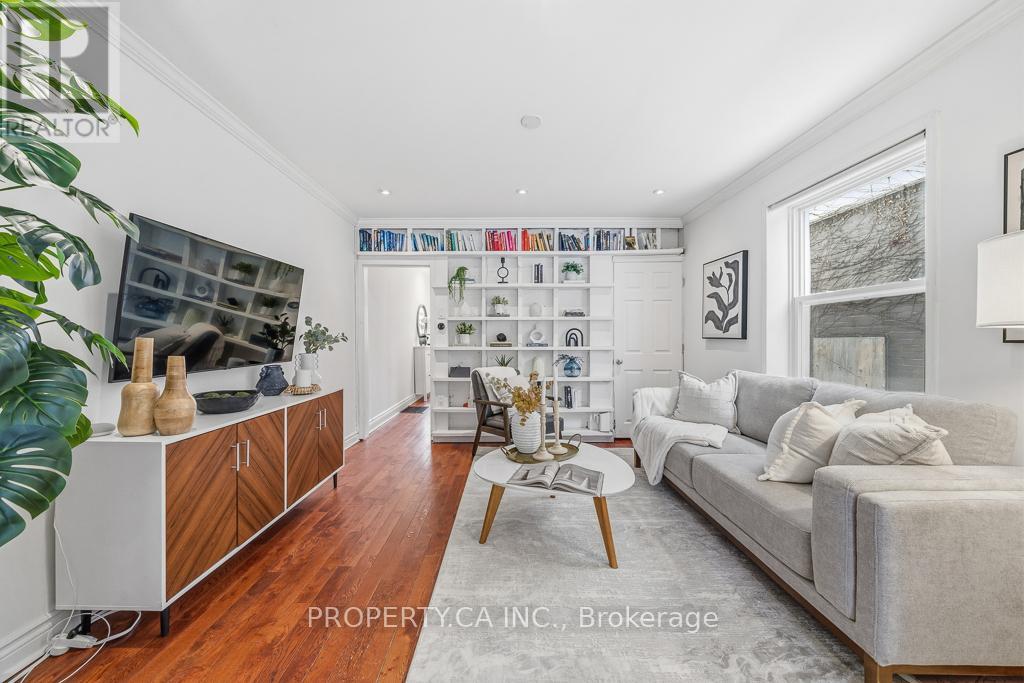 146 King Edward Avenue, Toronto, Ontario  M4C 5J8 - Photo 11 - E12796906