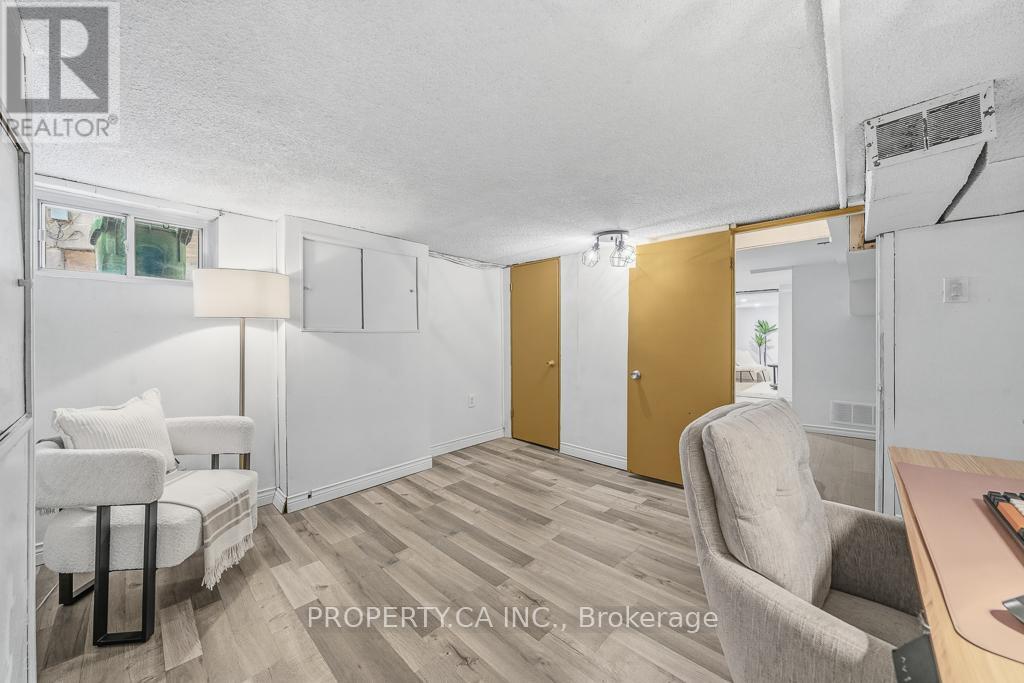 146 King Edward Avenue, Toronto, Ontario  M4C 5J8 - Photo 25 - E12796906