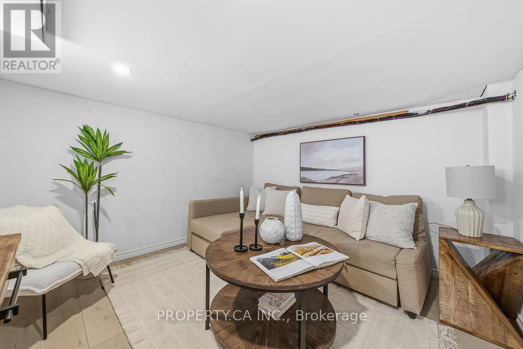 146 King Edward Avenue, Toronto, Ontario  M4C 5J8 - Photo 26 - E12796906