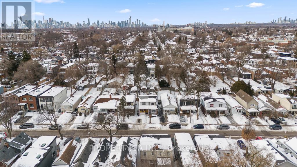 146 King Edward Avenue, Toronto, Ontario  M4C 5J8 - Photo 34 - E12796906