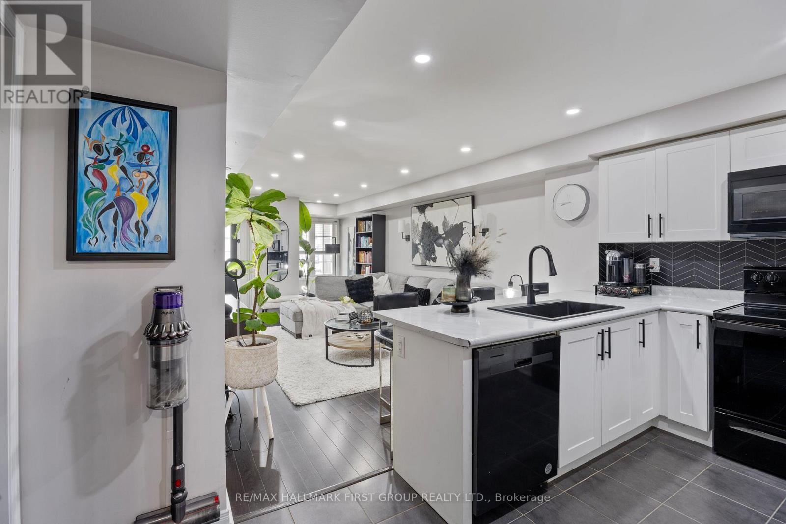 70 Abela Lane, Ajax, Ontario L1T 0M9 - Photo 13 - E12796946