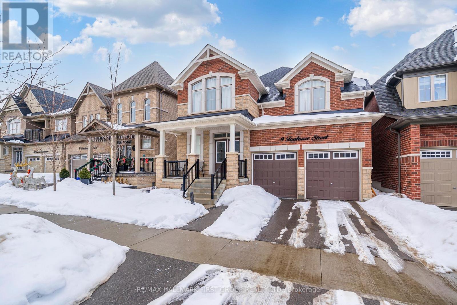 9 Toulouse Street, Whitby, Ontario  L1P 0J2 - Photo 2 - E12797038