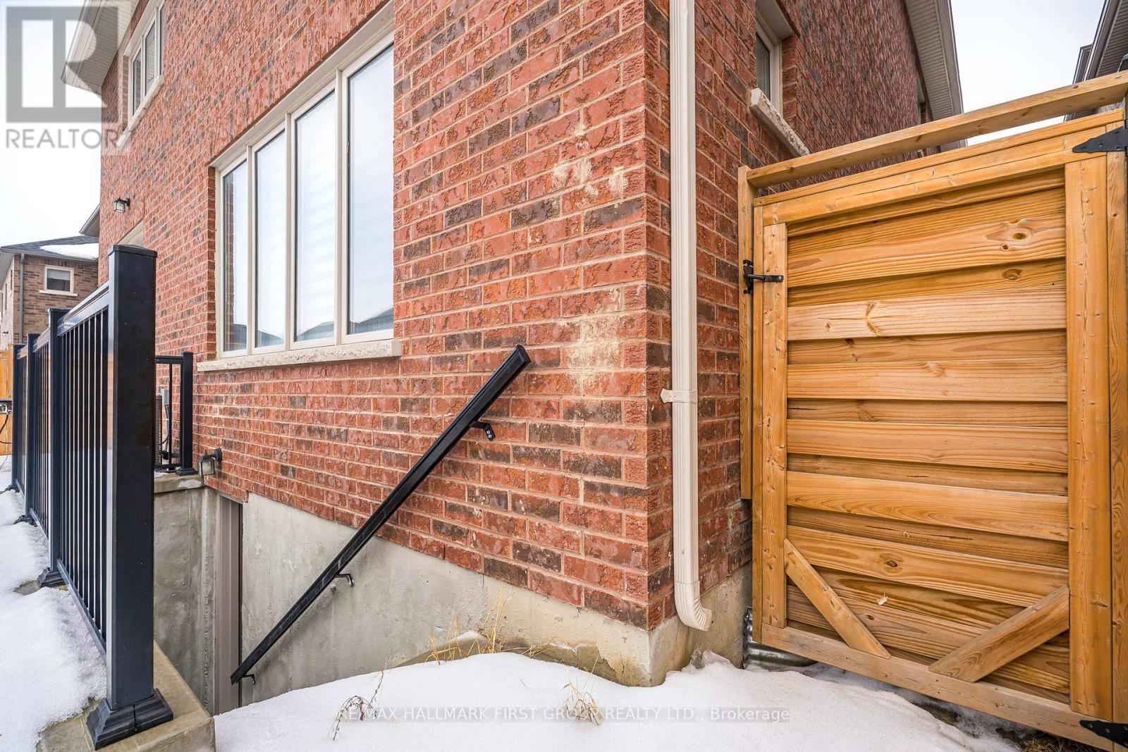 9 Toulouse Street, Whitby, Ontario  L1P 0J2 - Photo 37 - E12797038