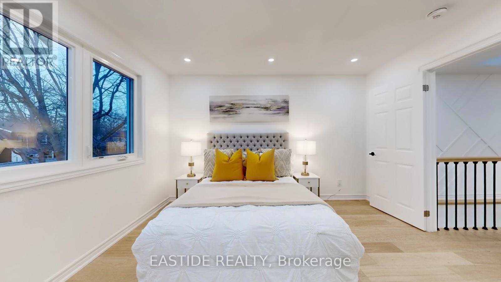 202 Queensdale Avenue, Toronto, Ontario  M4C 2A9 - Photo 23 - E12797080