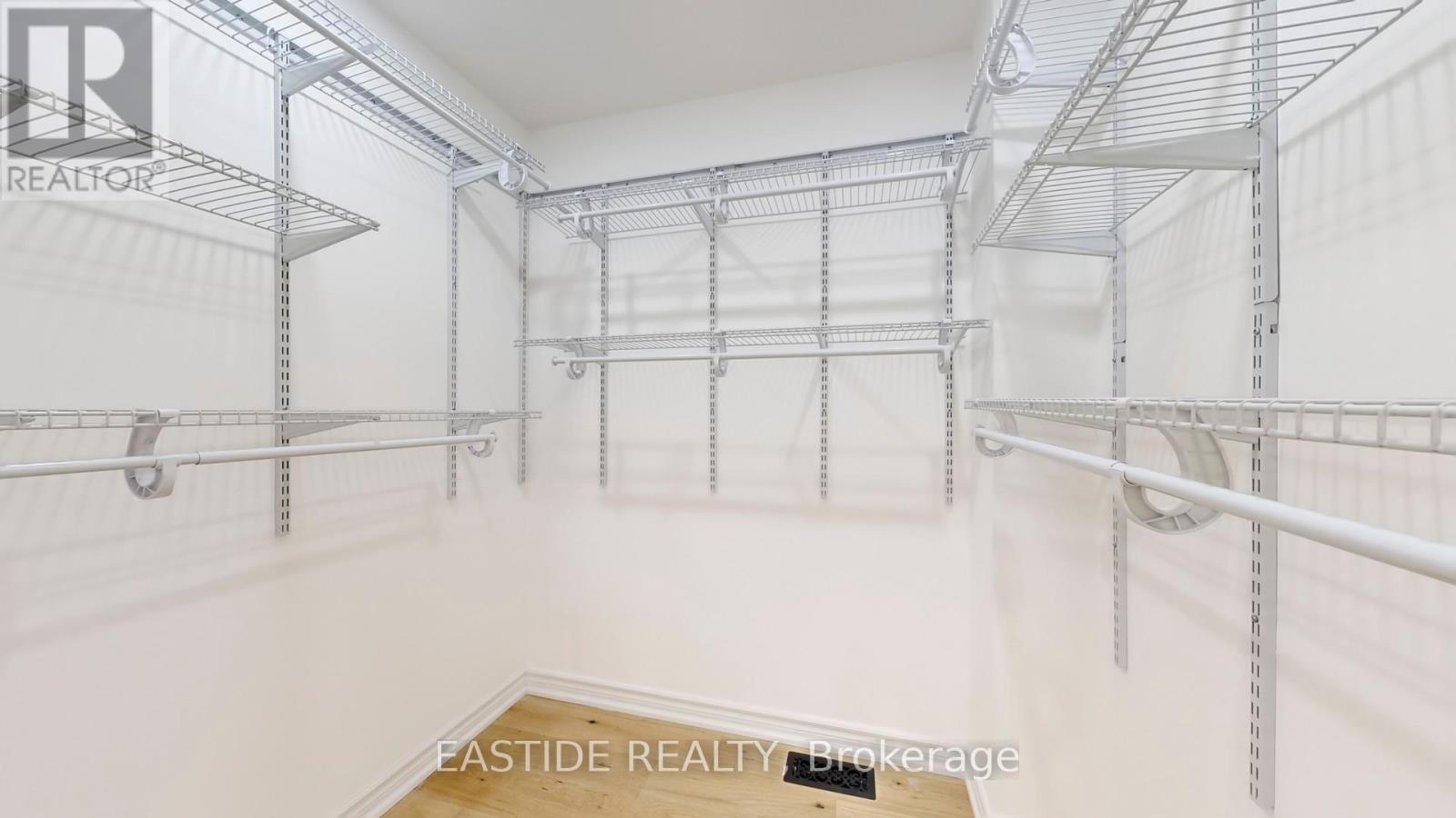 202 Queensdale Avenue, Toronto, Ontario  M4C 2A9 - Photo 26 - E12797080