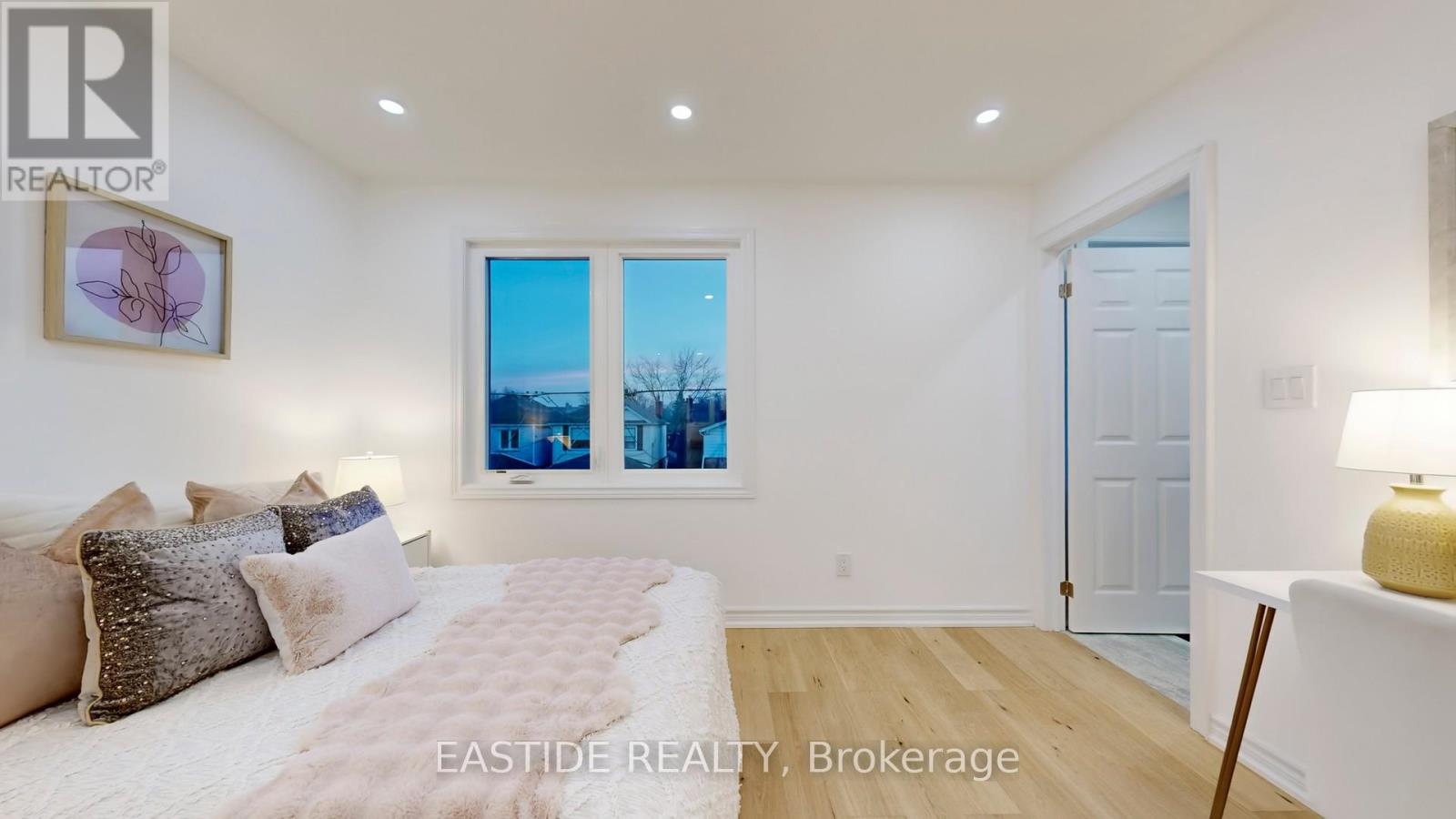 202 Queensdale Avenue, Toronto, Ontario  M4C 2A9 - Photo 36 - E12797080