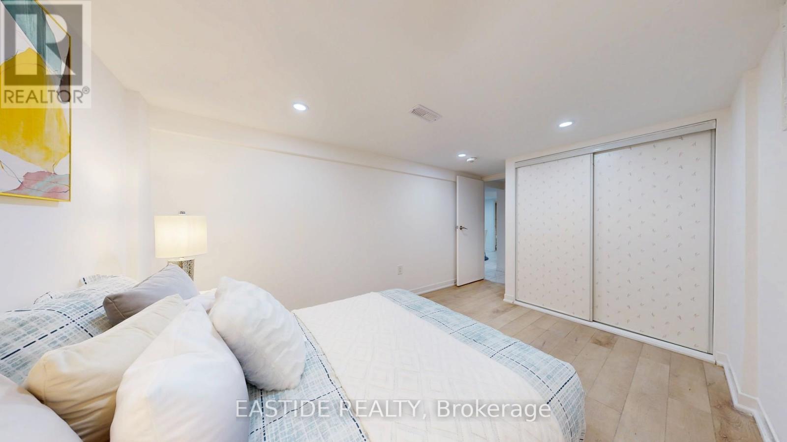 202 Queensdale Avenue, Toronto, Ontario  M4C 2A9 - Photo 45 - E12797080