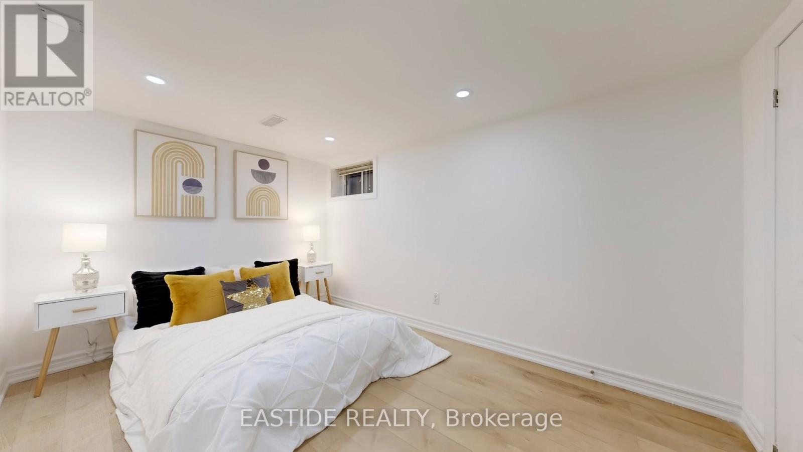 202 Queensdale Avenue, Toronto, Ontario  M4C 2A9 - Photo 46 - E12797080