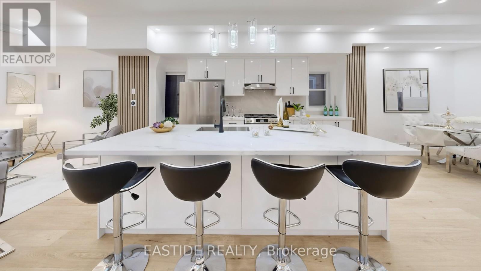 202 Queensdale Avenue, Toronto, Ontario  M4C 2A9 - Photo 9 - E12797080