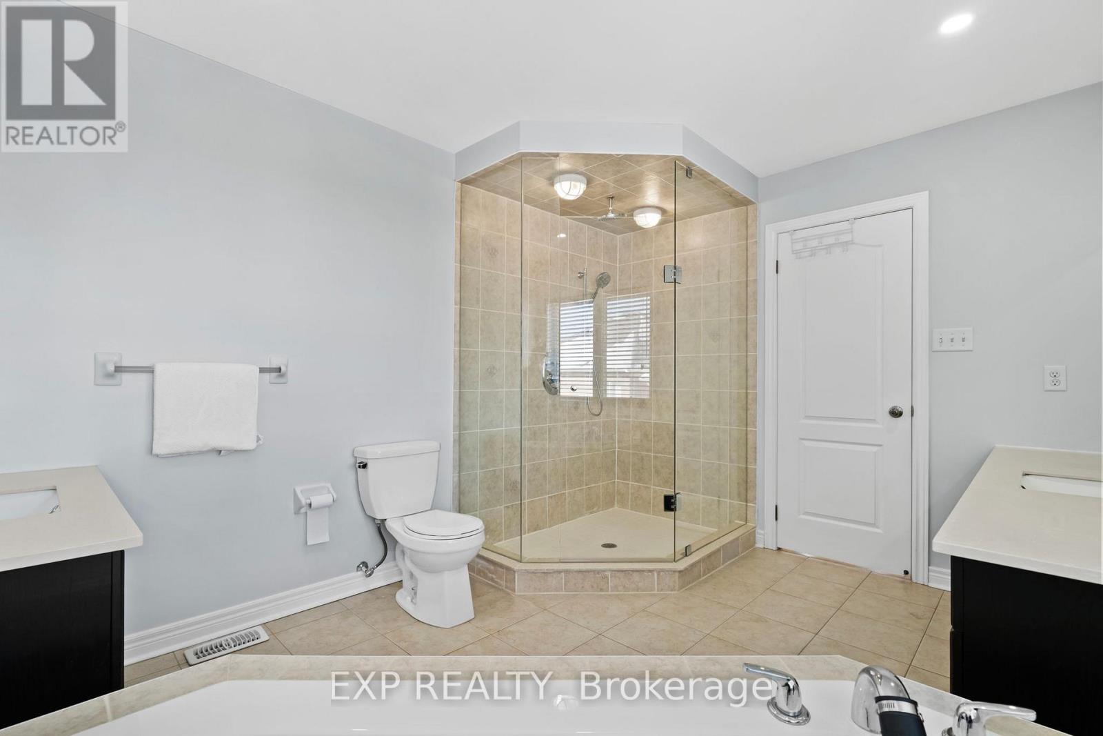 10 Sedore Street, Markham, Ontario  L6E 0K2 - Photo 13 - N12796754