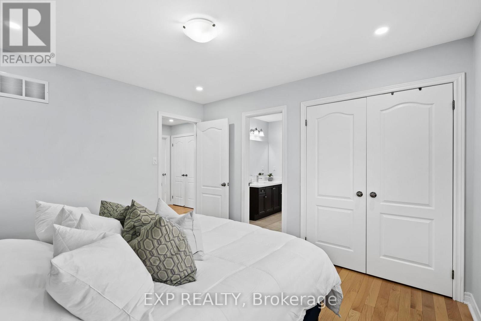 10 Sedore Street, Markham, Ontario  L6E 0K2 - Photo 16 - N12796754