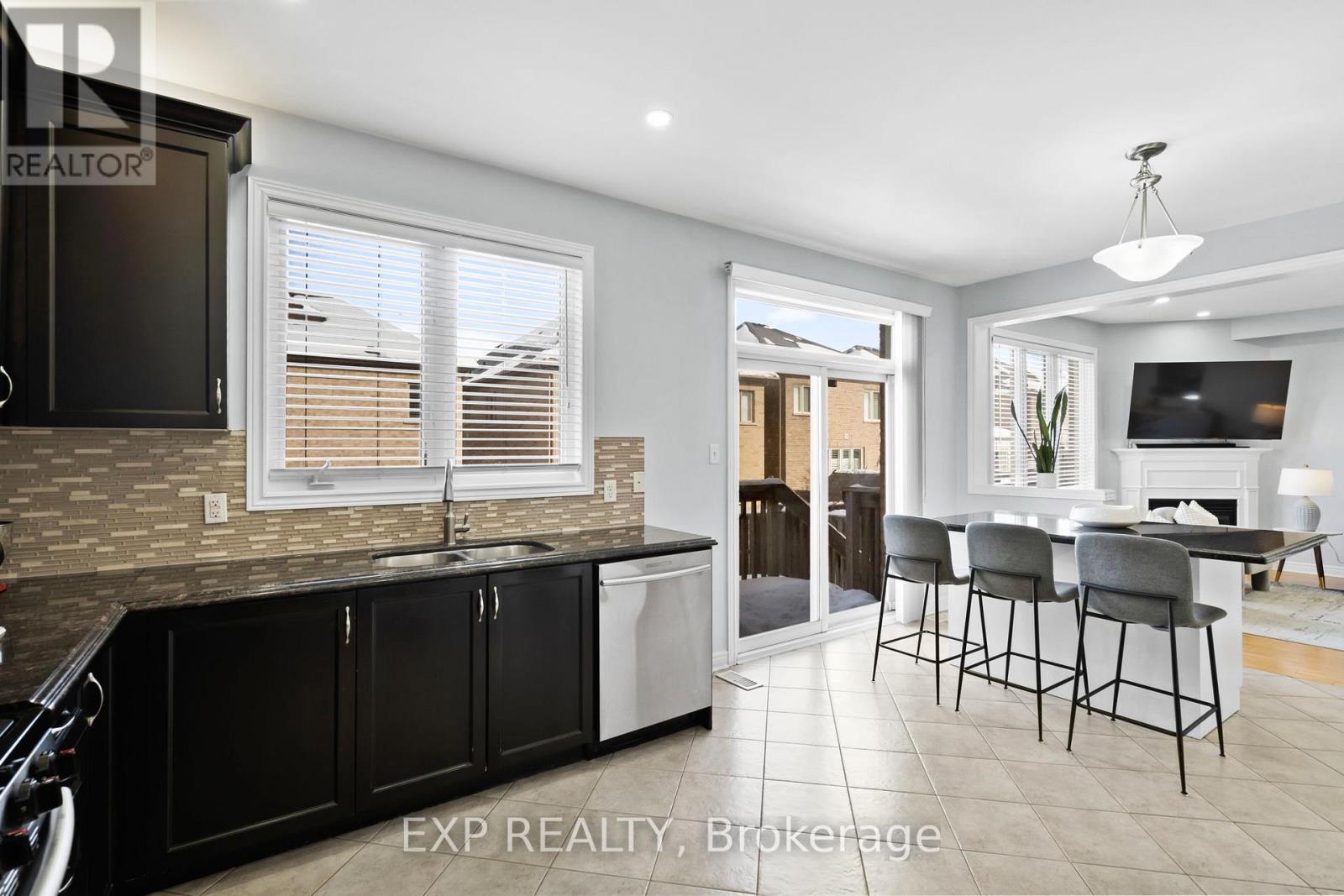 10 Sedore Street, Markham, Ontario  L6E 0K2 - Photo 7 - N12796754