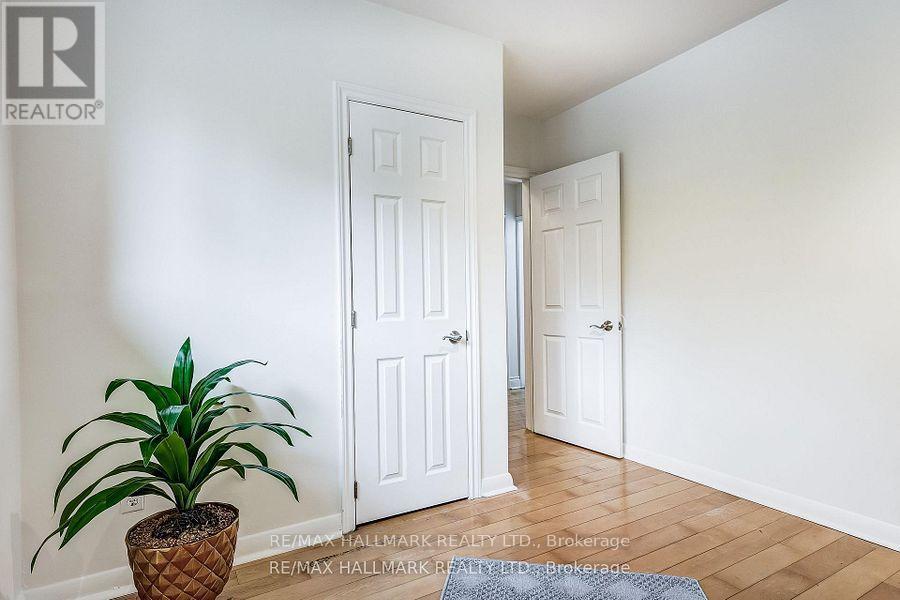 51 Aurora Heights Drive, Aurora, Ontario  L4G 2W6 - Photo 18 - N12796758