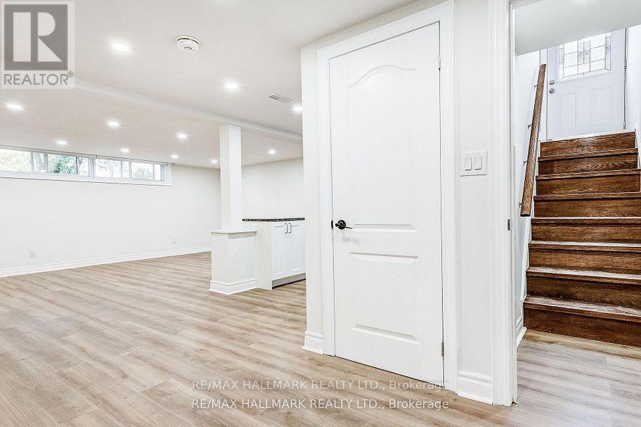 51 Aurora Heights Drive, Aurora, Ontario  L4G 2W6 - Photo 25 - N12796758