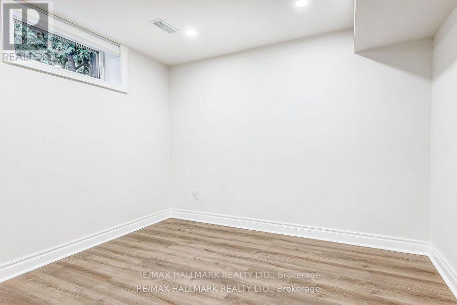 51 Aurora Heights Drive, Aurora, Ontario  L4G 2W6 - Photo 28 - N12796758