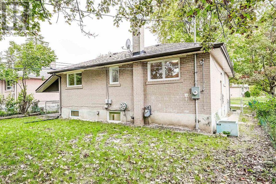 51 Aurora Heights Drive, Aurora, Ontario  L4G 2W6 - Photo 39 - N12796758