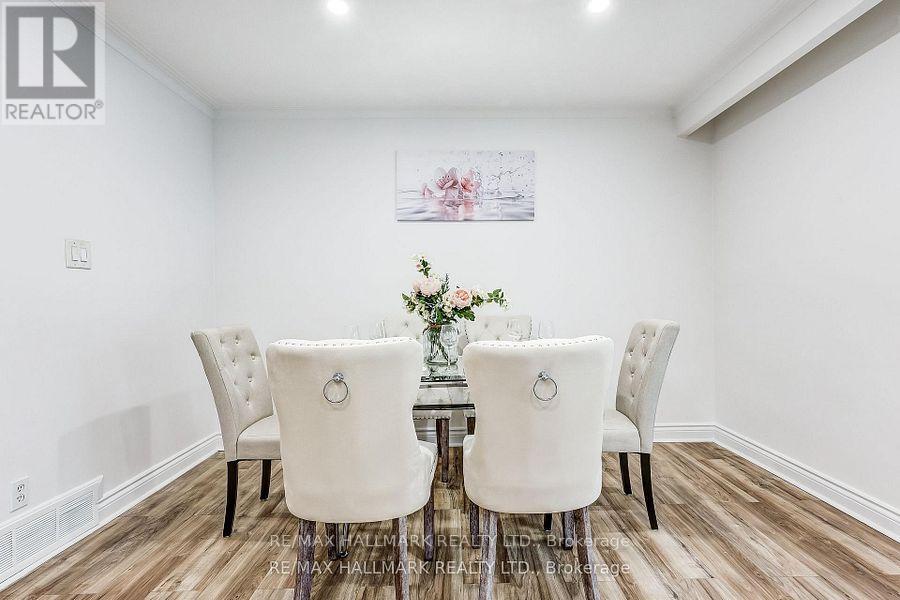 51 Aurora Heights Drive, Aurora, Ontario  L4G 2W6 - Photo 8 - N12796758