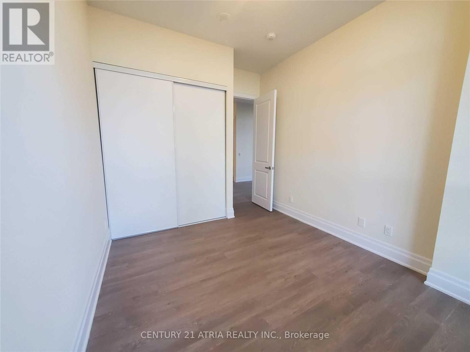 102 - 9085 Jane Street, Vaughan, Ontario  L4K 0L8 - Photo 4 - N12796772