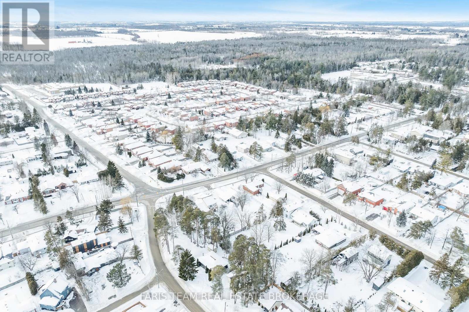 2263 25th Side Road, Innisfil, Ontario  L9S 2E5 - Photo 35 - N12797060