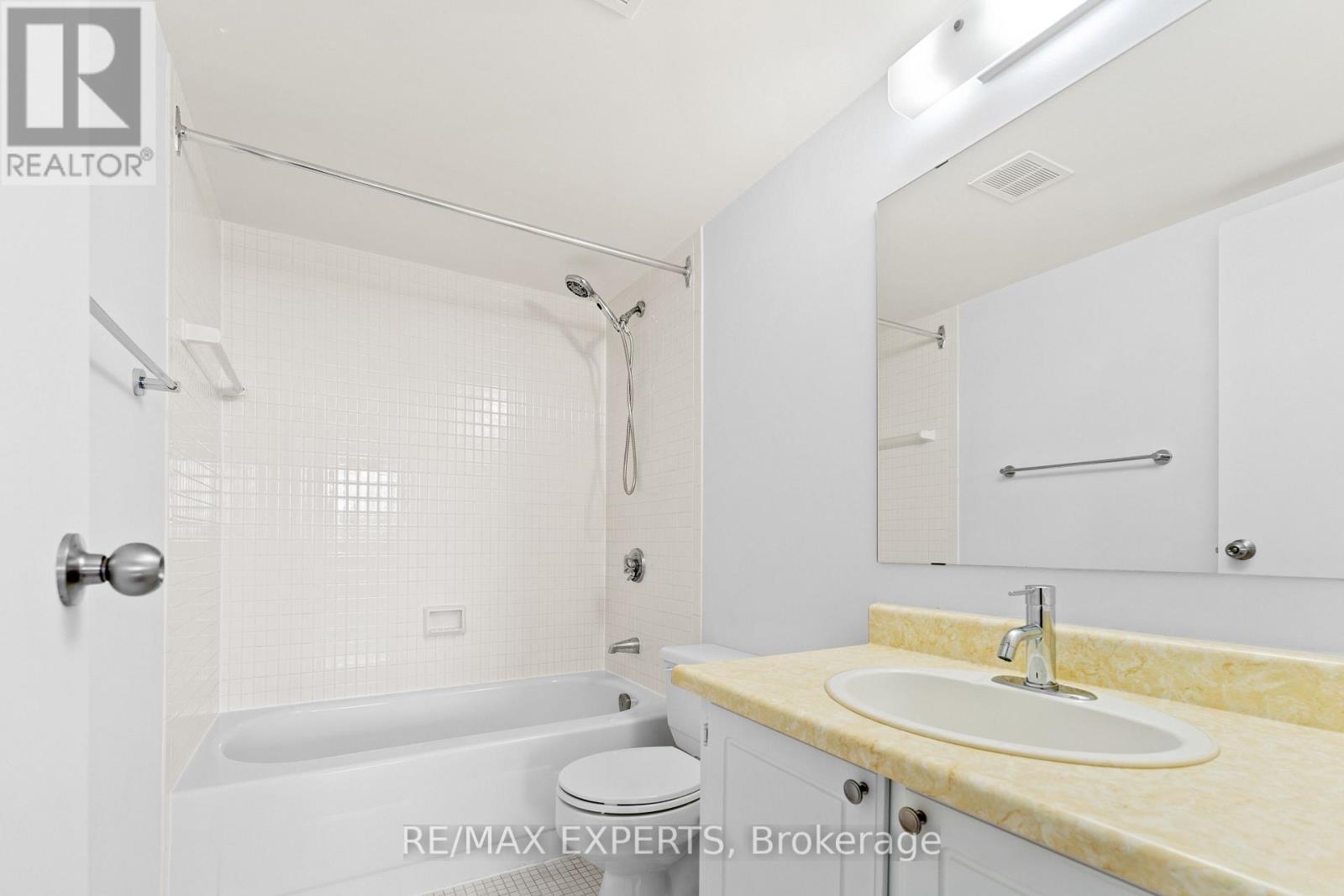 607 - 8111 Yonge Street, Markham, Ontario  L3T 4V9 - Photo 12 - N12797074