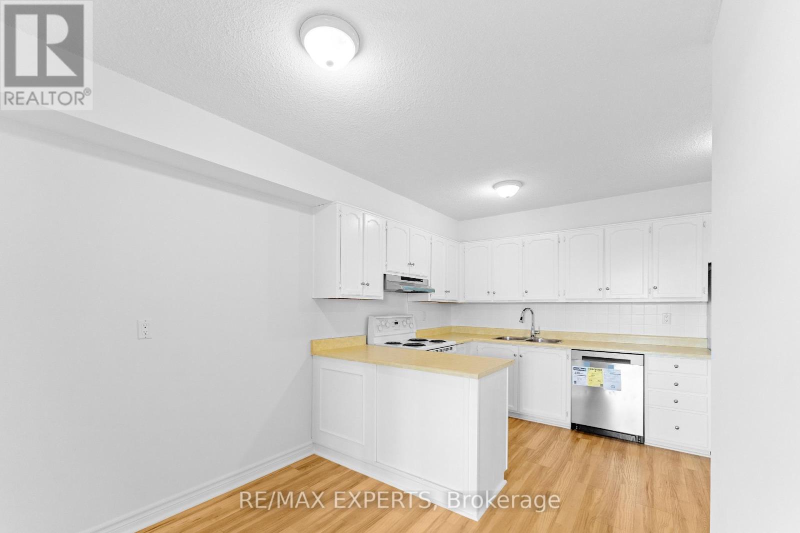 607 - 8111 Yonge Street, Markham, Ontario  L3T 4V9 - Photo 4 - N12797074