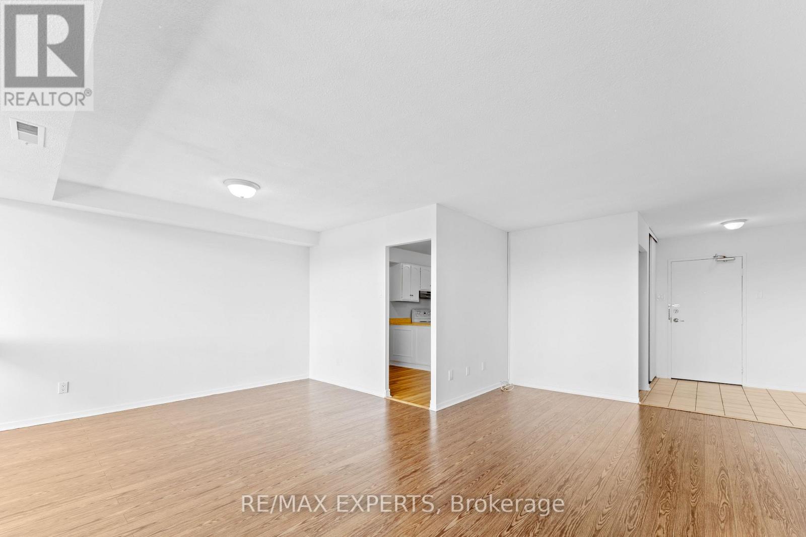 607 - 8111 Yonge Street, Markham, Ontario  L3T 4V9 - Photo 6 - N12797074