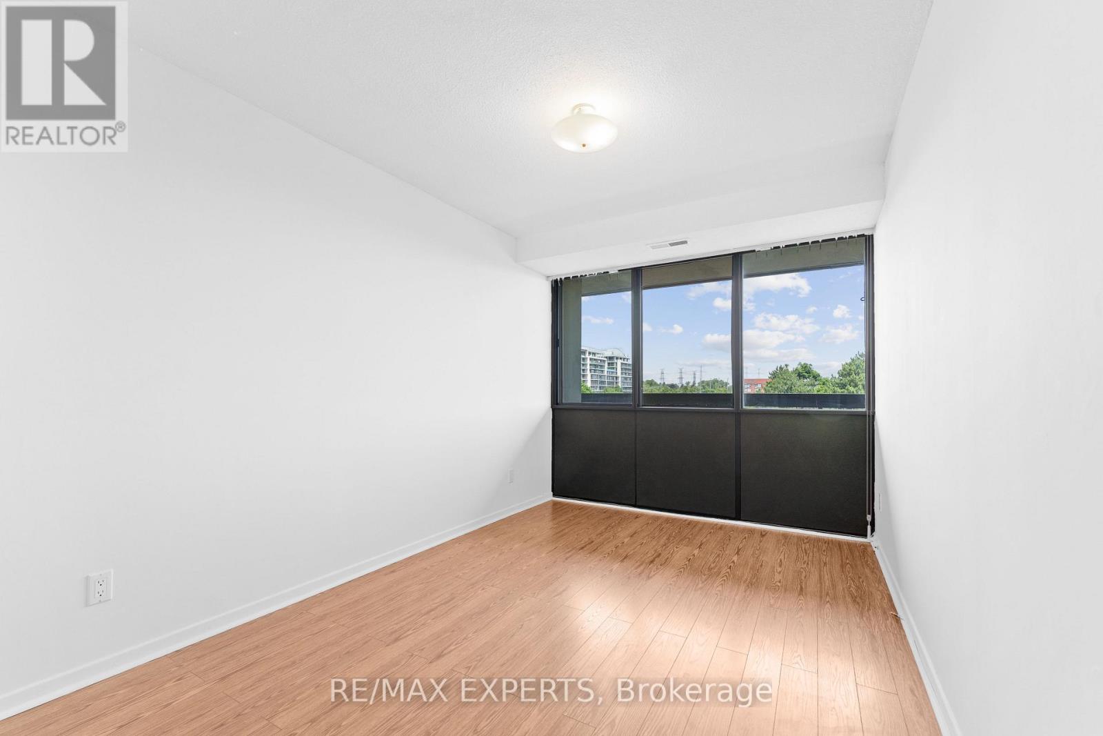 607 - 8111 Yonge Street, Markham, Ontario  L3T 4V9 - Photo 9 - N12797074