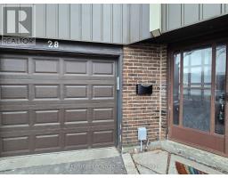 28 SPIRE HILLWAY, Toronto, Ontario