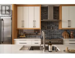 128 ARGYLE STREET, Toronto, Ontario