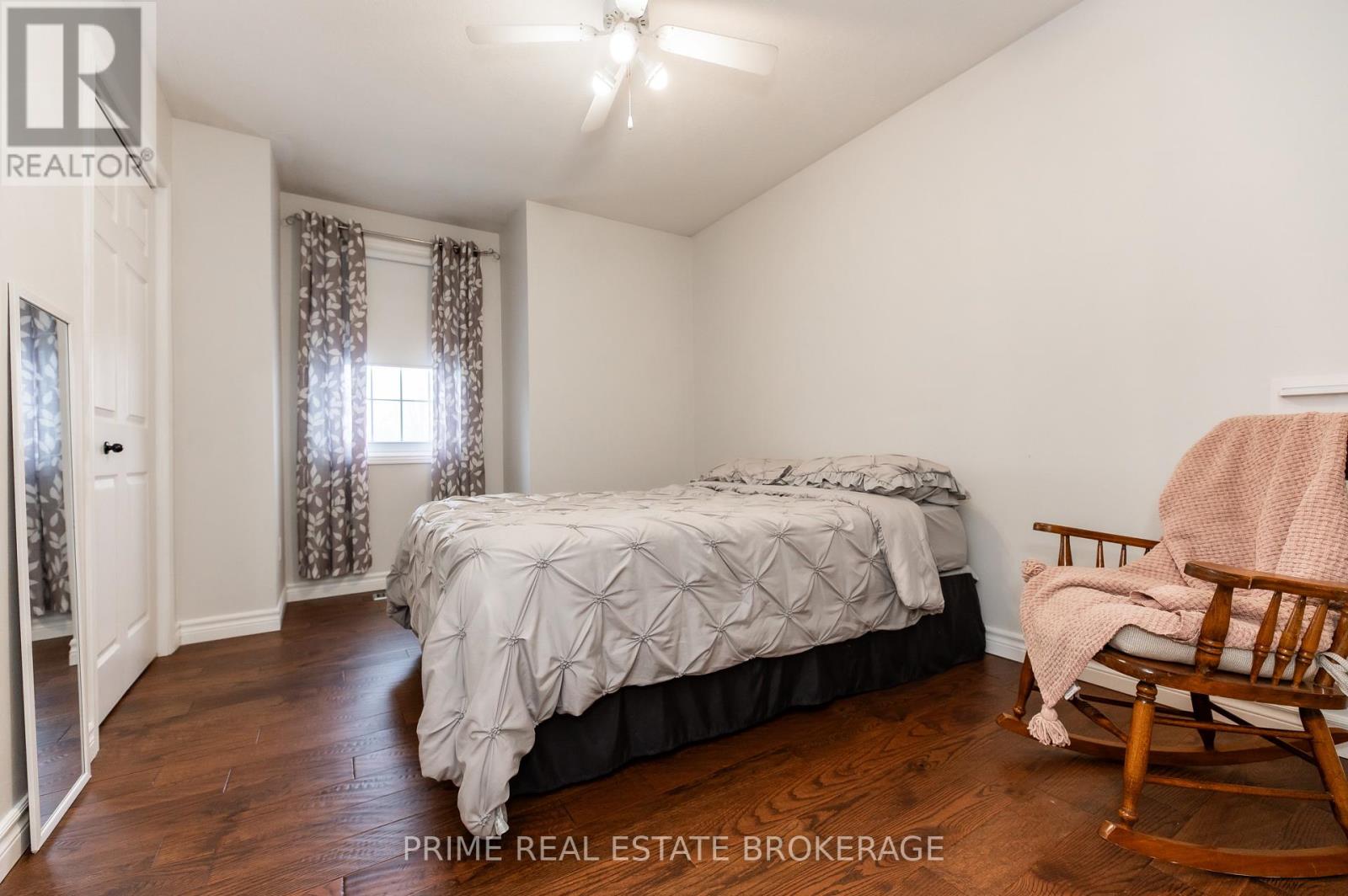 16 Timberlane Crescent, Central Elgin, Ontario  N5P 4G9 - Photo 27 - X12796562