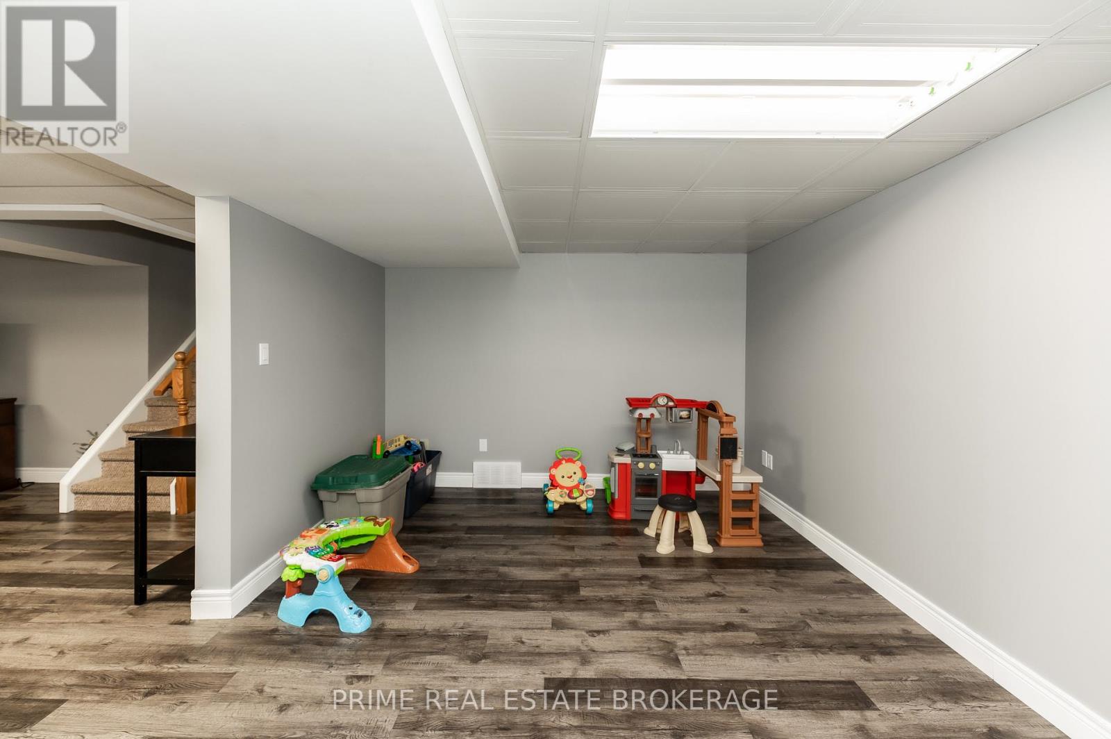 16 Timberlane Crescent, Central Elgin, Ontario  N5P 4G9 - Photo 32 - X12796562