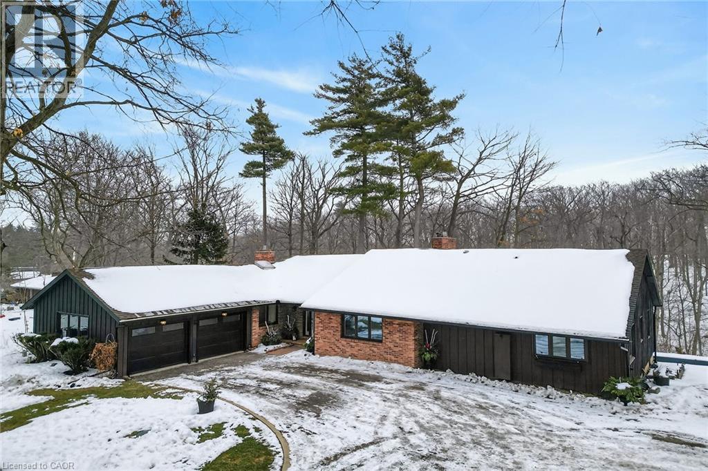 51 Park Road S, Grimsby, Ontario  L3M 4E7 - Photo 2 - 40805716